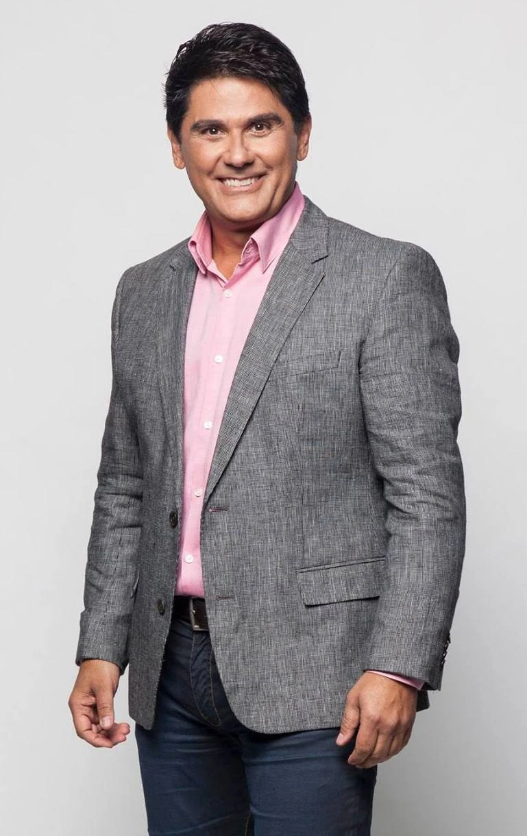 César Filho e Elaine Mickely: Uma Análise da Vida Familiar e os Netos a Caminho