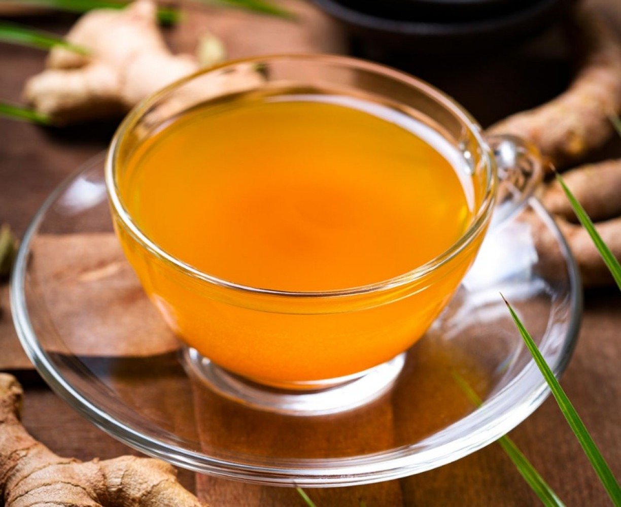 para que serve o chá de cúrcuma