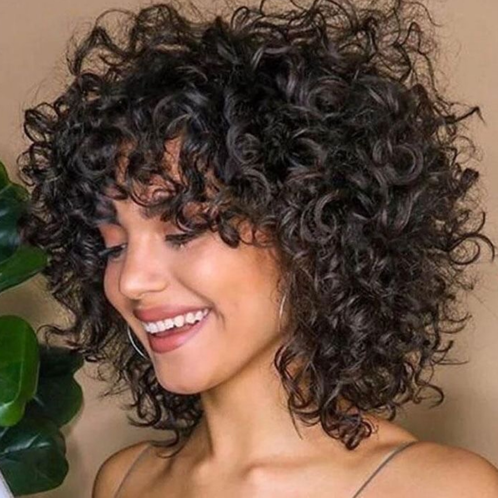 chanel de bico cacheado