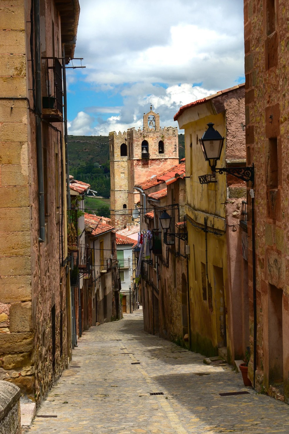 Explorando a beleza de Cáceres: um mergulho na história
