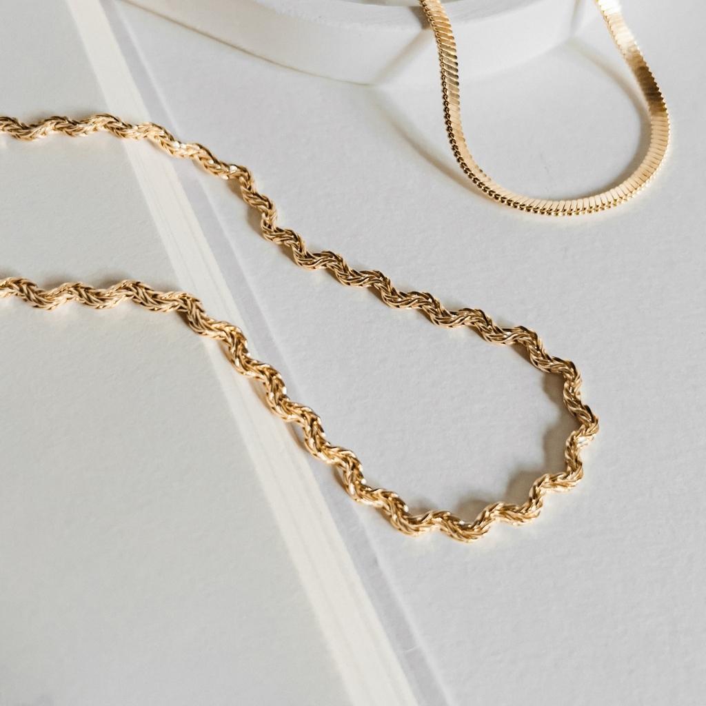 Tendências de Choker para o Verão 2026: Guia Completo