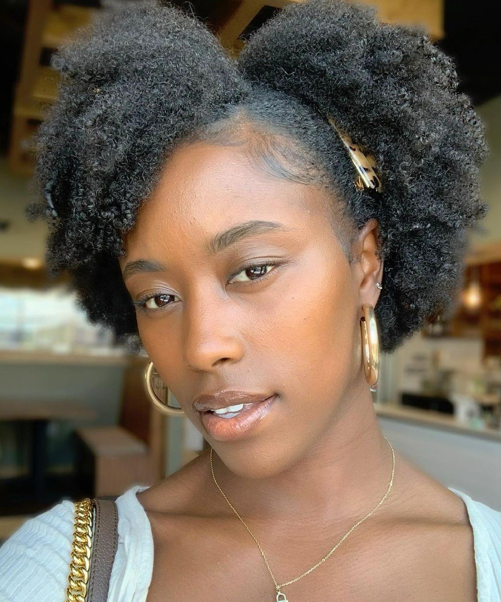 10 Penteados Rápidos e Elegantes para Cabelo Curto