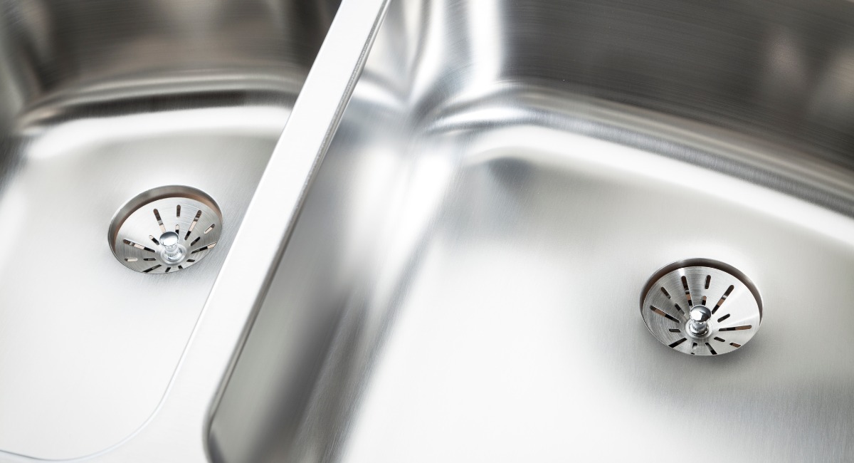 Guia Completo: Como Escolher os Melhores Produtos para Limpar Inox