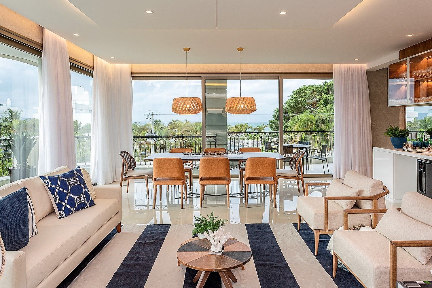 Como Escolher a Paleta de Cores Perfeita para seu Apartamento Litorâneo