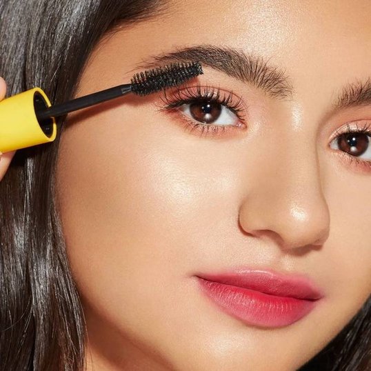 Guia Completo de Hidratantes Labiais: Qual o Melhor para Você?