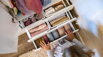 Guia Completo: Como Tirar Cheiro de Mofo do Guarda-Roupa Definitivamente