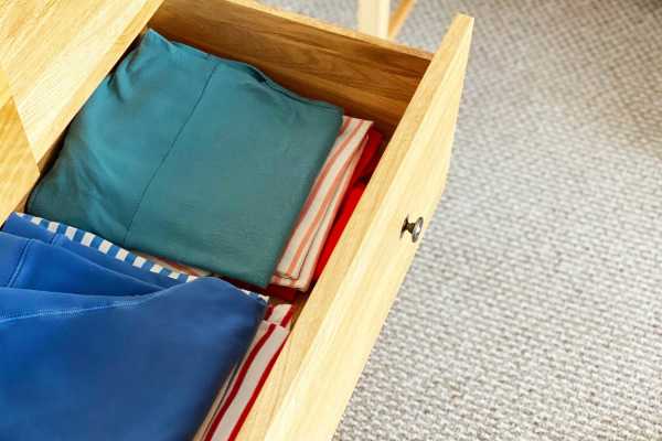 Guia Completo: Como Tirar Cheiro de Mofo do Guarda-Roupa Definitivamente