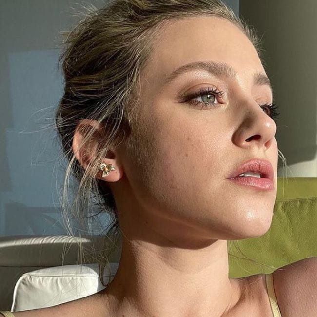 como disfarçar espinhas