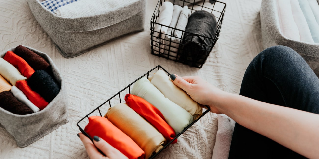 Como Dobrar Roupas Íntimas e Acessórios Pequenos para Viagem