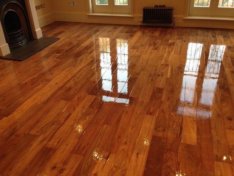 como evitar bolhas ao envernizar madeira