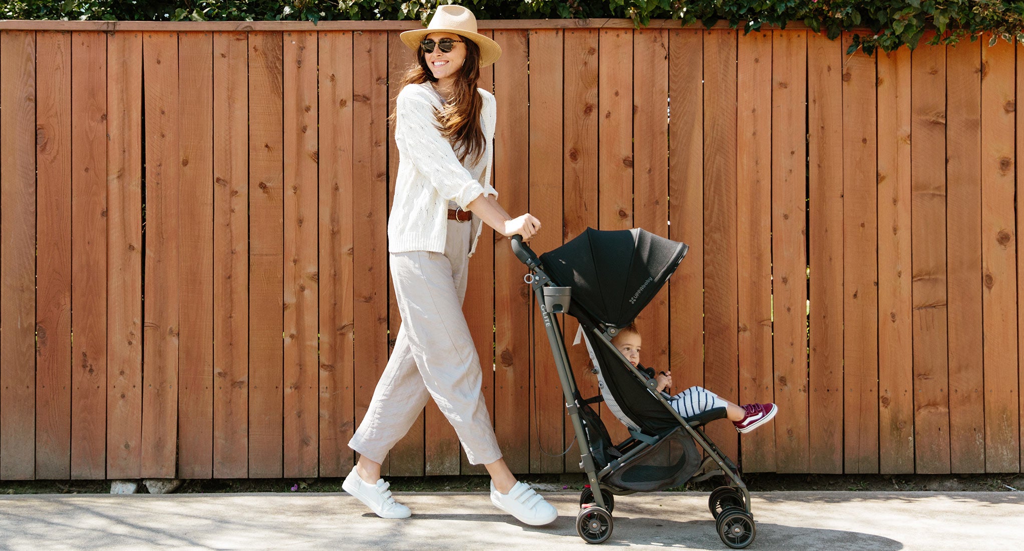 Segurança em Primeiro Lugar: O Que Verificar Antes de Comprar um Carrinho de Bebê