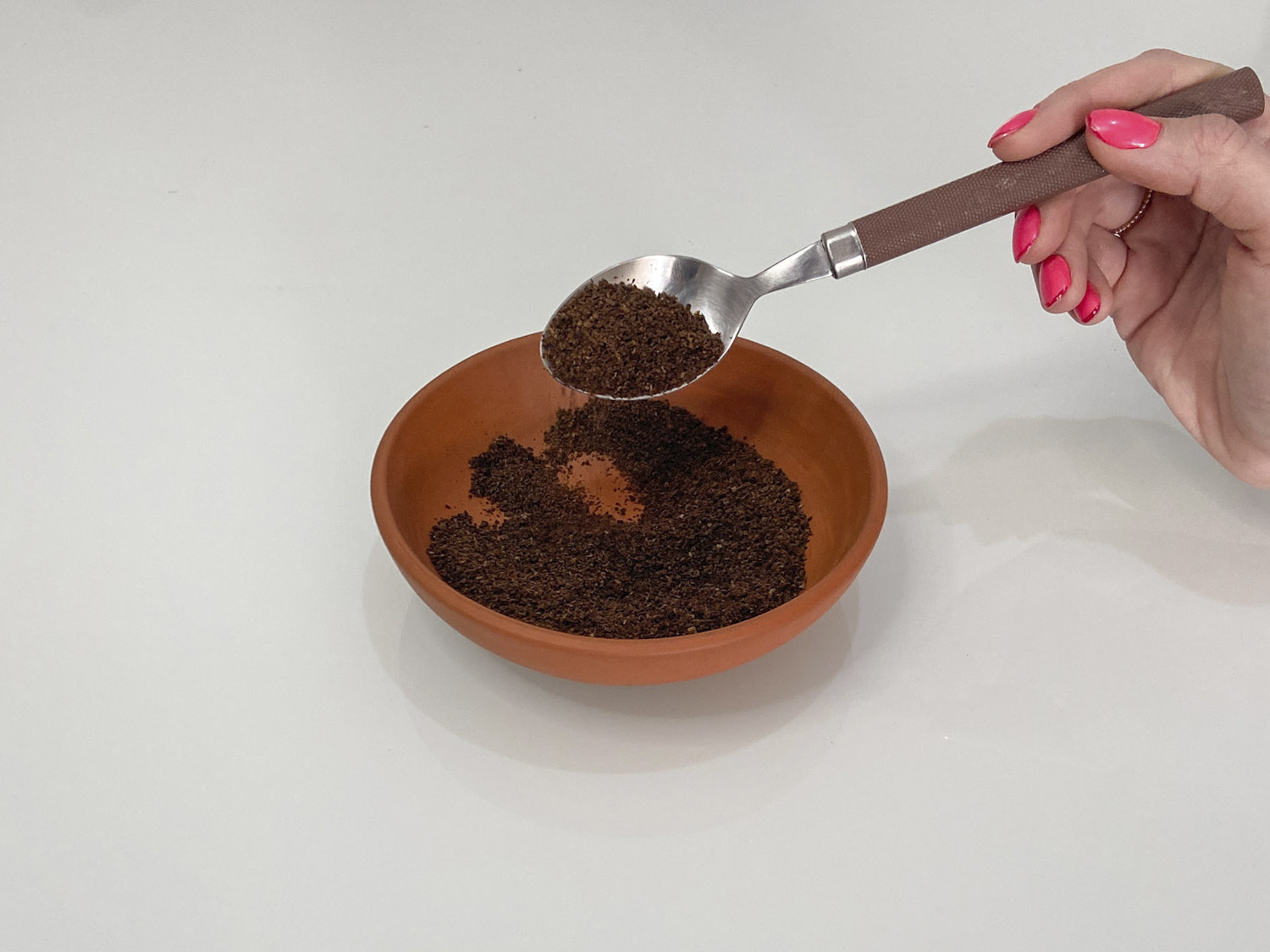 5 Mitos e Verdades sobre Máscaras de Café para a Pele