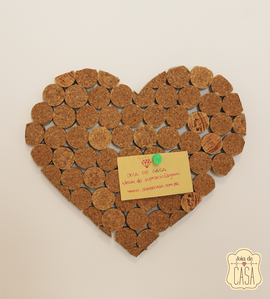 10 Ideias Criativas para Reutilizar Rolhas de Vinho Além do Quadro