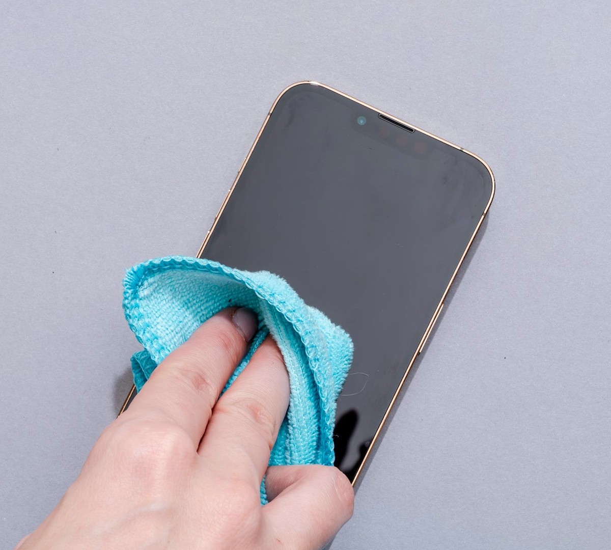 Guia completo: Como escolher o melhor pano de microfibra para eletrônicos