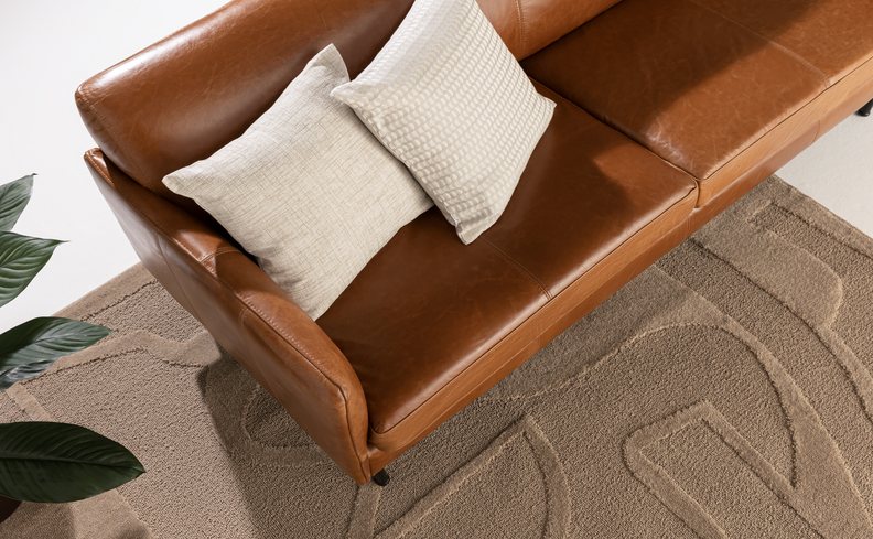 Guia Completo de Limpeza para Sofás de Suede e Couro