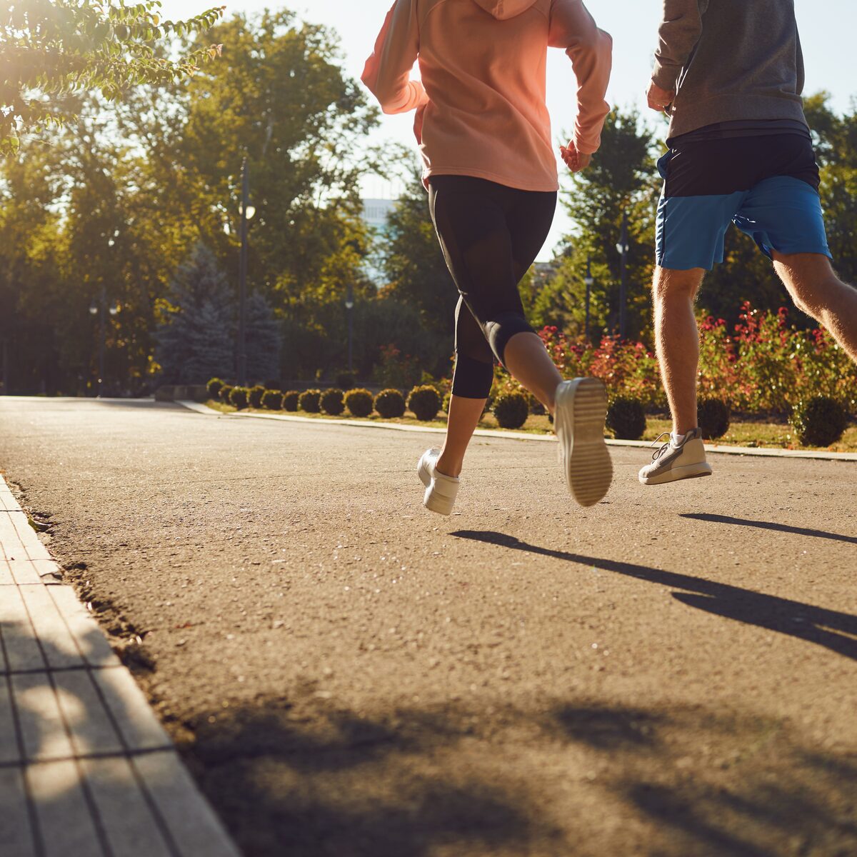 5 Títulos para Posts sobre Esporte e Saúde Mental:
1. Como o Exercício Físico Combate a Depressão: A Ciência por Trás dos Benefícios.
2. Depressão Leve a Moderada: Por Que o Esporte Pode Ser Seu Melhor Aliado?
3. Guia Completo: Atividades Físicas Ideais para Melhorar o Humor e a Autoestima.
4. Reduza o Isolamento Social e Melhore sua Saúde Mental com Esportes Coletivos.
5. A Rotina do Exercício: Como Criar Hábitos Saudáveis para Lidar com a Depressão.