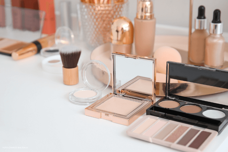 organizador de acrilico ou plastico para maquiagem