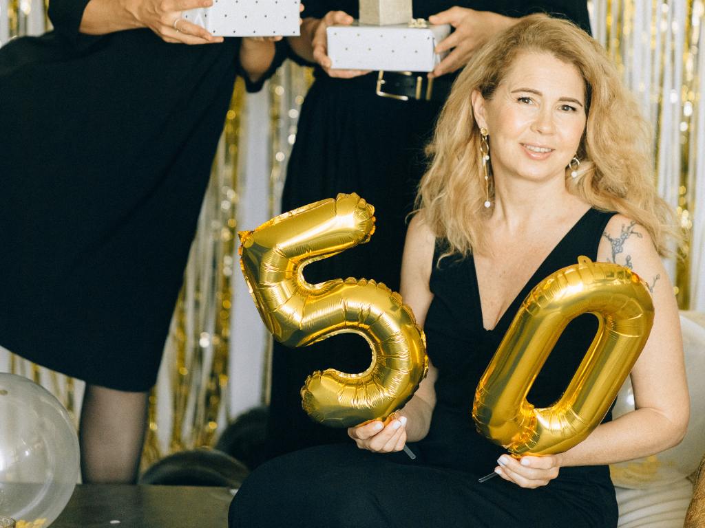 como se vestir para festa de 50 anos