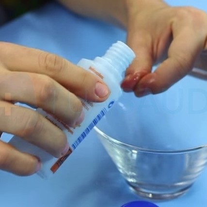 como tirar cola super bonder da mao