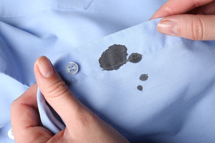evitar manchas brancas desodorante roupa preta