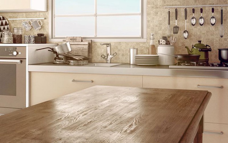 5 Erros Comuns ao Tentar Remover Riscos de Móveis e Como Evitá-los