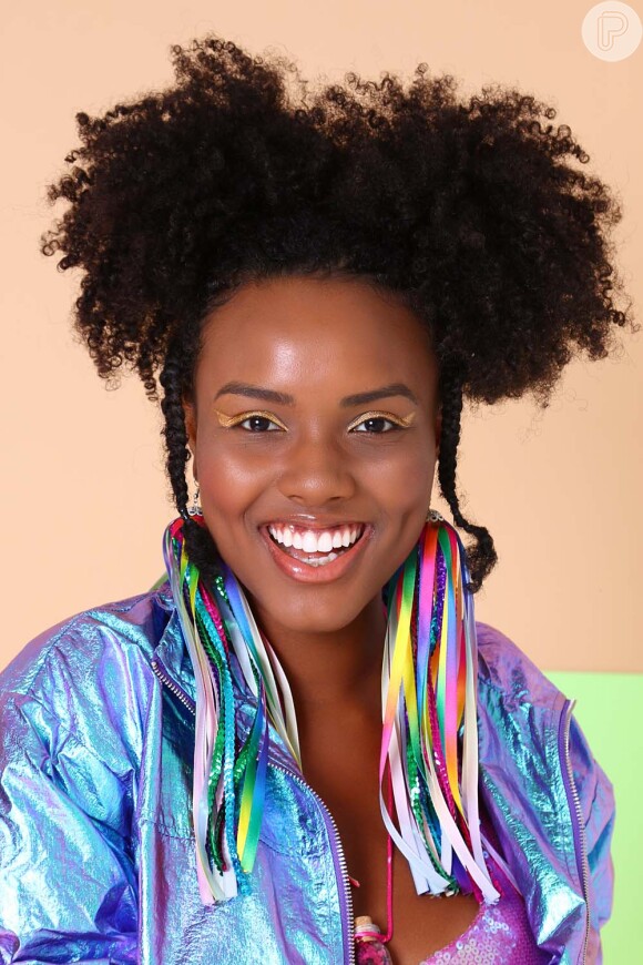 Como Manter os Cachos Definidos no Coque