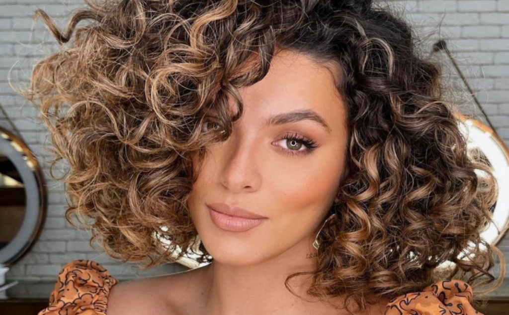 cor de cabelo para pele amarelada