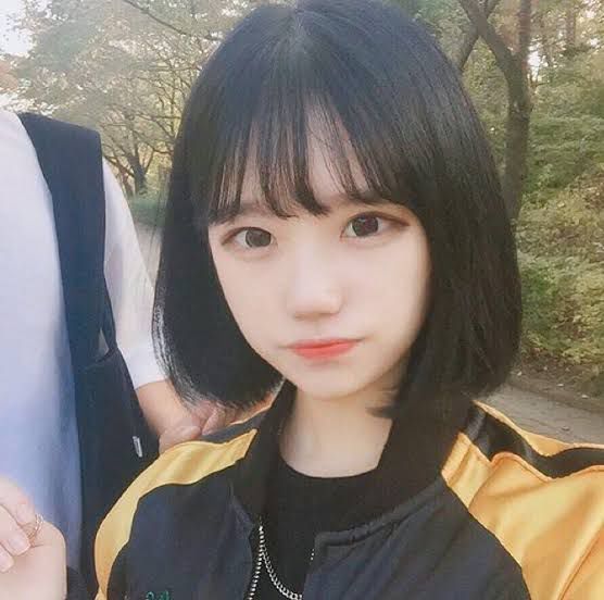 coreanas de cabelo curto