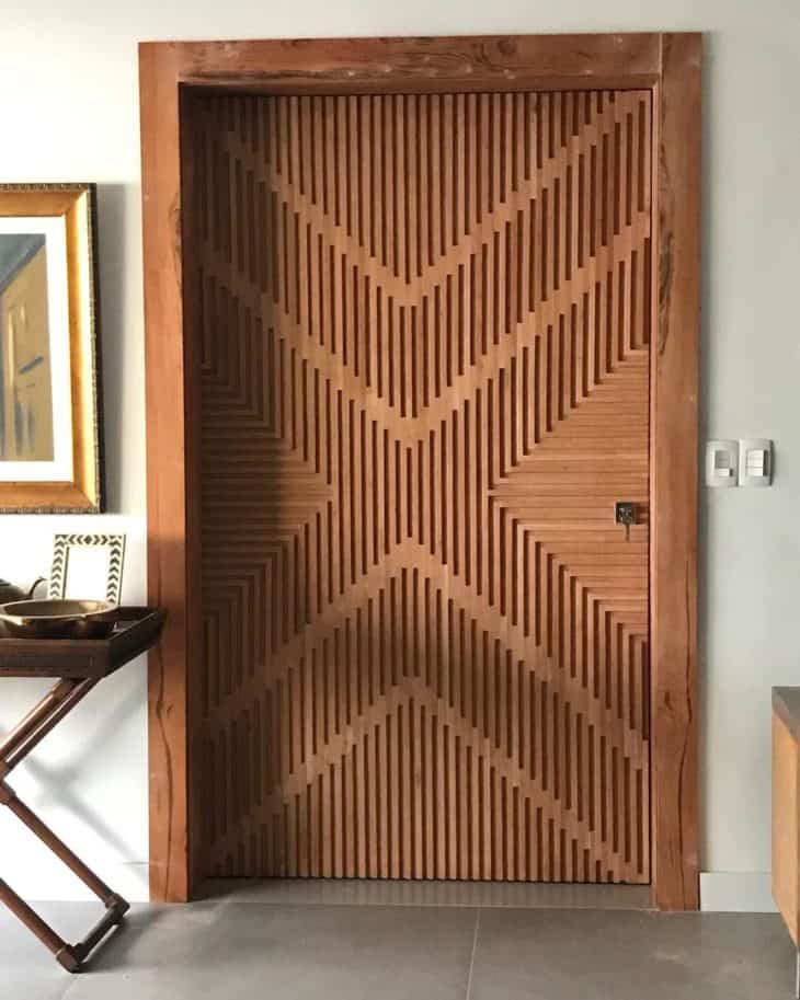 5 ideias de títulos:
1. As Cores de Portas de Madeira que Vão Dominar 2025/2026
2. Tendências em Cores para Portas: Do Natural ao Moderno
3. Como Escolher a Cor Perfeita para Sua Porta de Madeira
4. Verde Oliva e Azul Petróleo: As Cores do Momento para Portas
5. Dicas de Combinação: Porta de Madeira e Rodapé Elegante