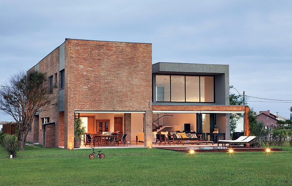 Inspiração: Fachadas com tons terrosos e conexão com a natureza