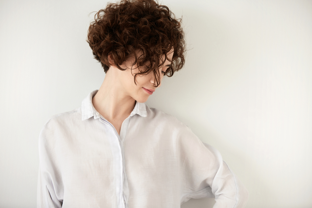 corte curto para rosto redondo