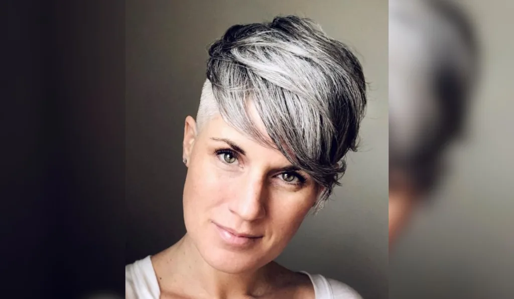 corte de cabelo grisalho feminino médio