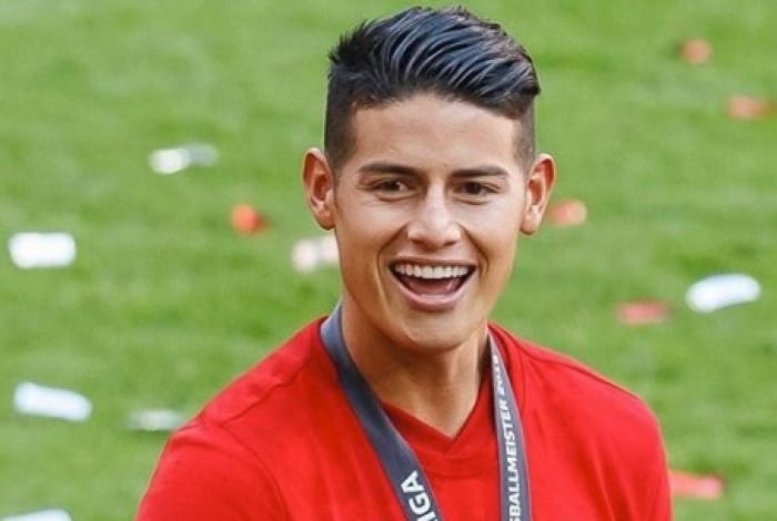 corte de cabelo jogador caro