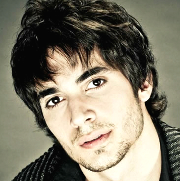 Low Fade vs. Mid Fade: Qual o Melhor para Orelha de Abano?