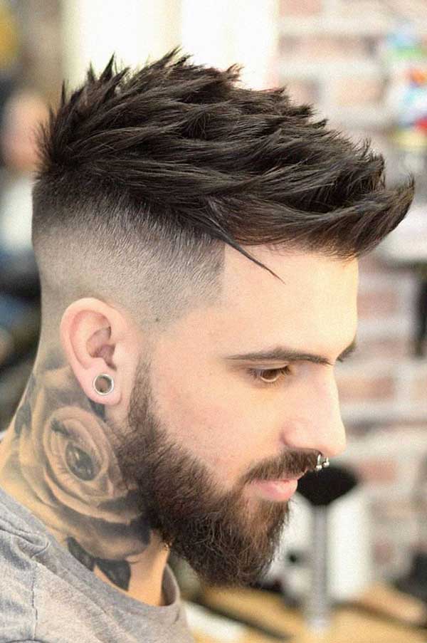 Undercut vs. Fade: Qual o Melhor para o Seu Topete?