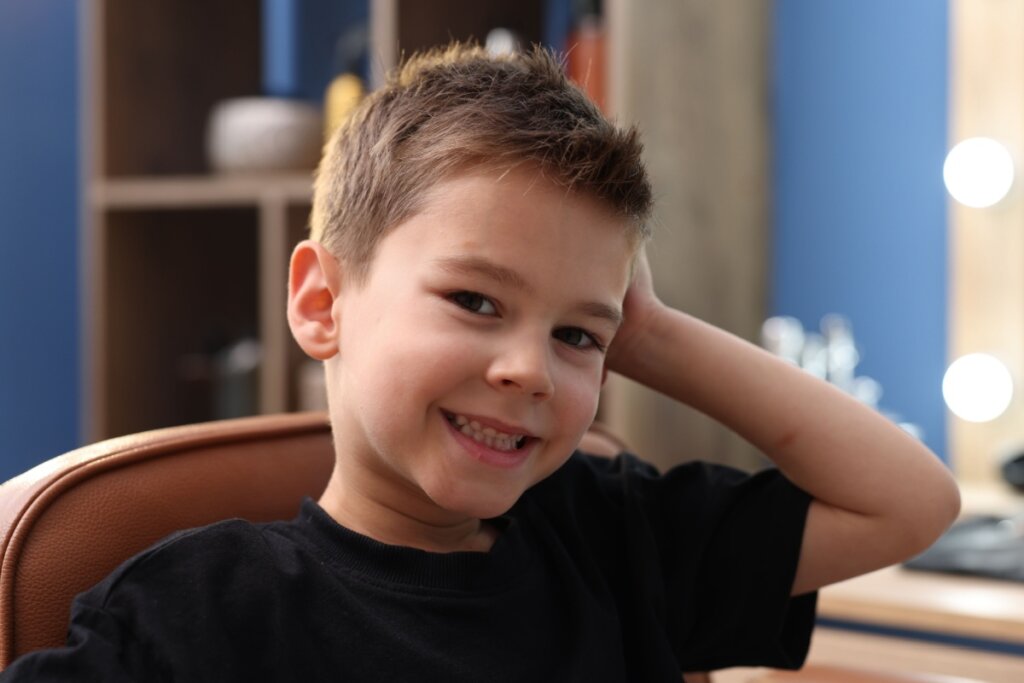 fade vs undercut qual corte escolher para menino
