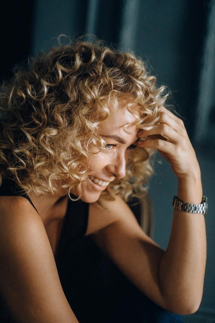 Produtos Essenciais para Manter seu Cabelo Ondulado Curto Impecável