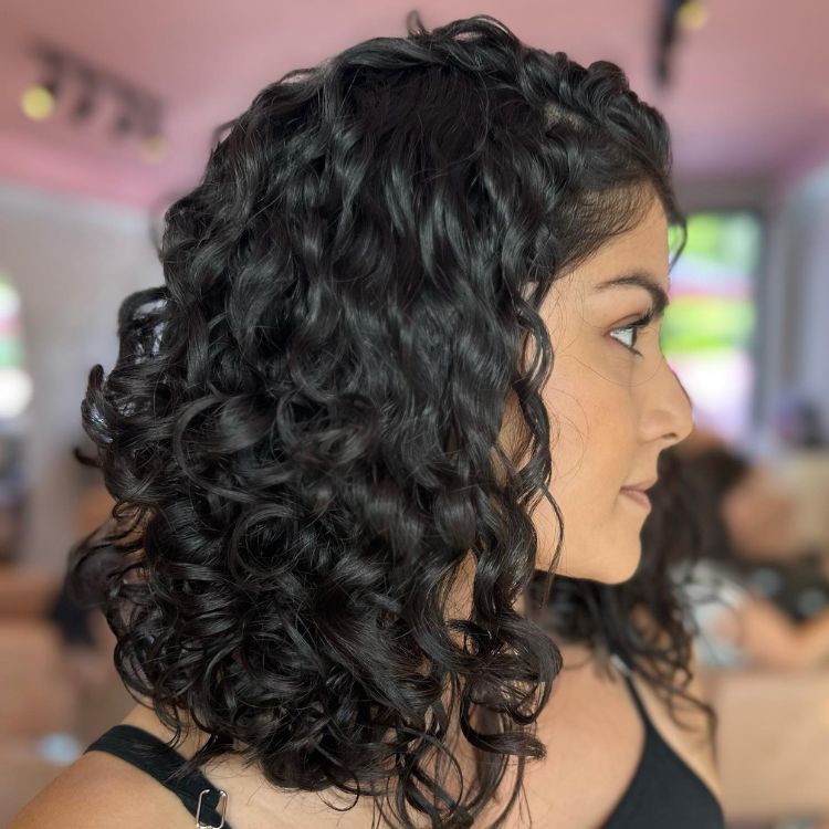 Guia Completo de Cortes para Cabelo Ondulado: Do Curto ao Longo