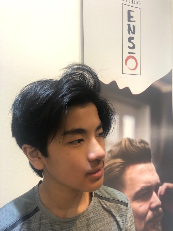 corte de cabelo oriental masculino