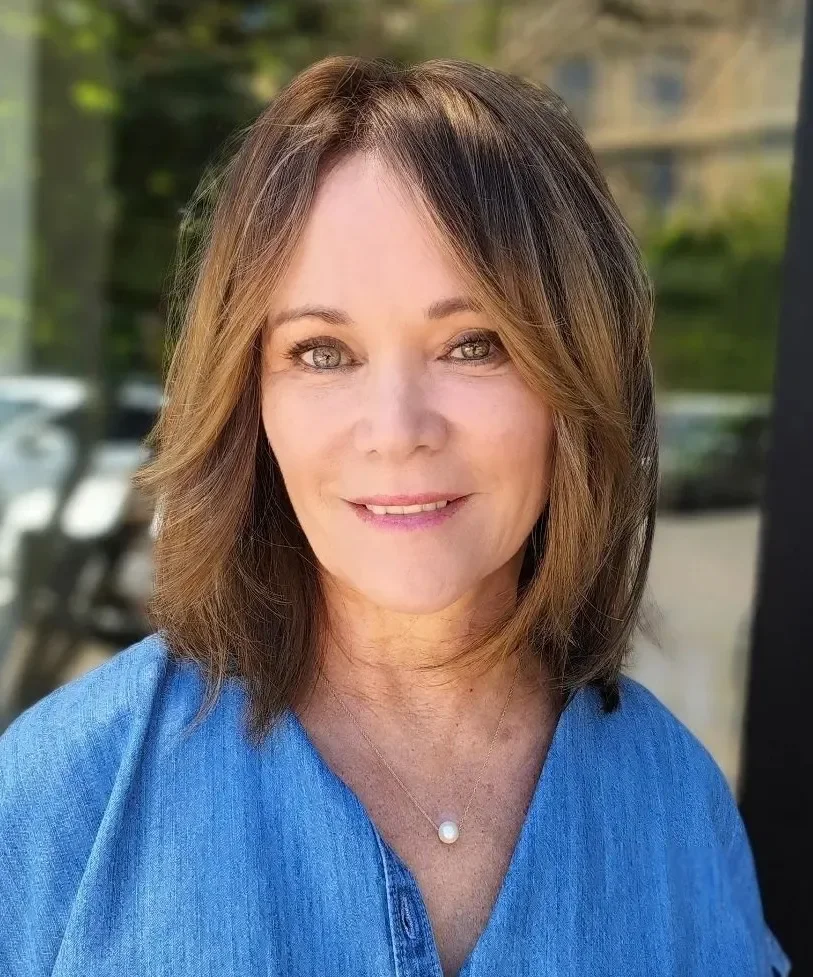 Cortes Curtos para Mulheres Maduras: Guia Completo para Rejuvenescer