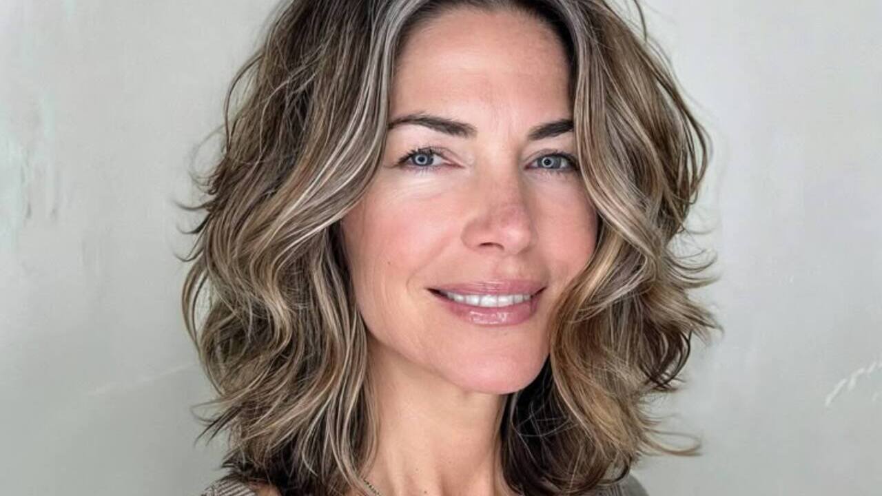 Como Escolher o Corte de Cabelo Ideal para o Seu Tipo de Rosto Madura