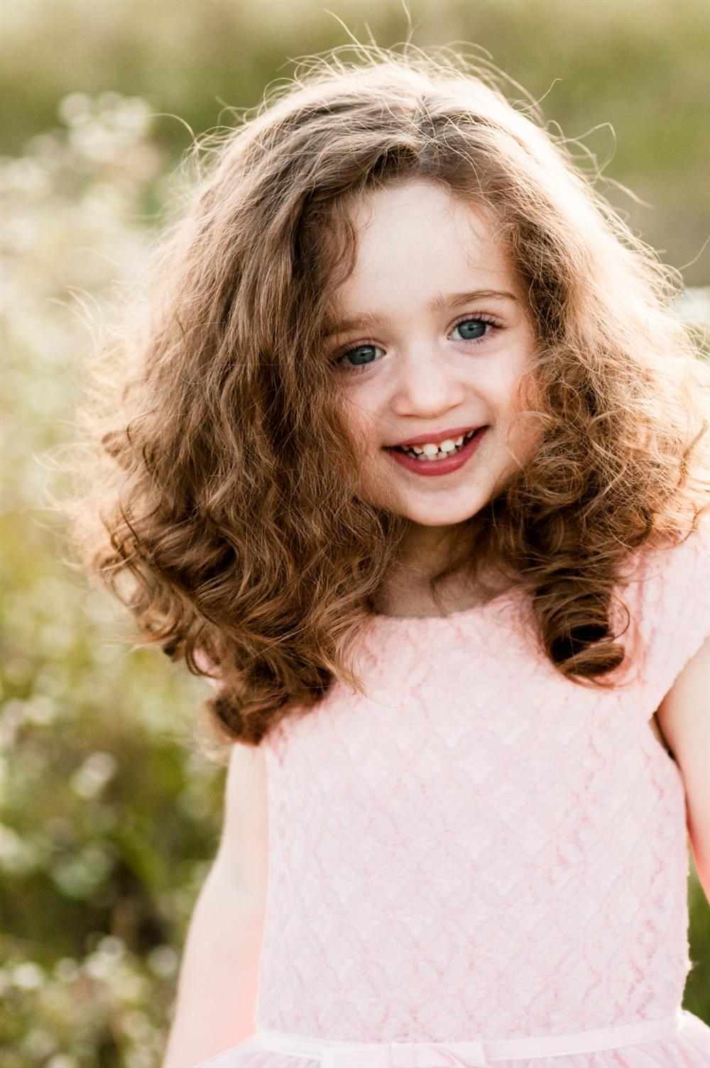 corte infantil cacheado feminino chanel