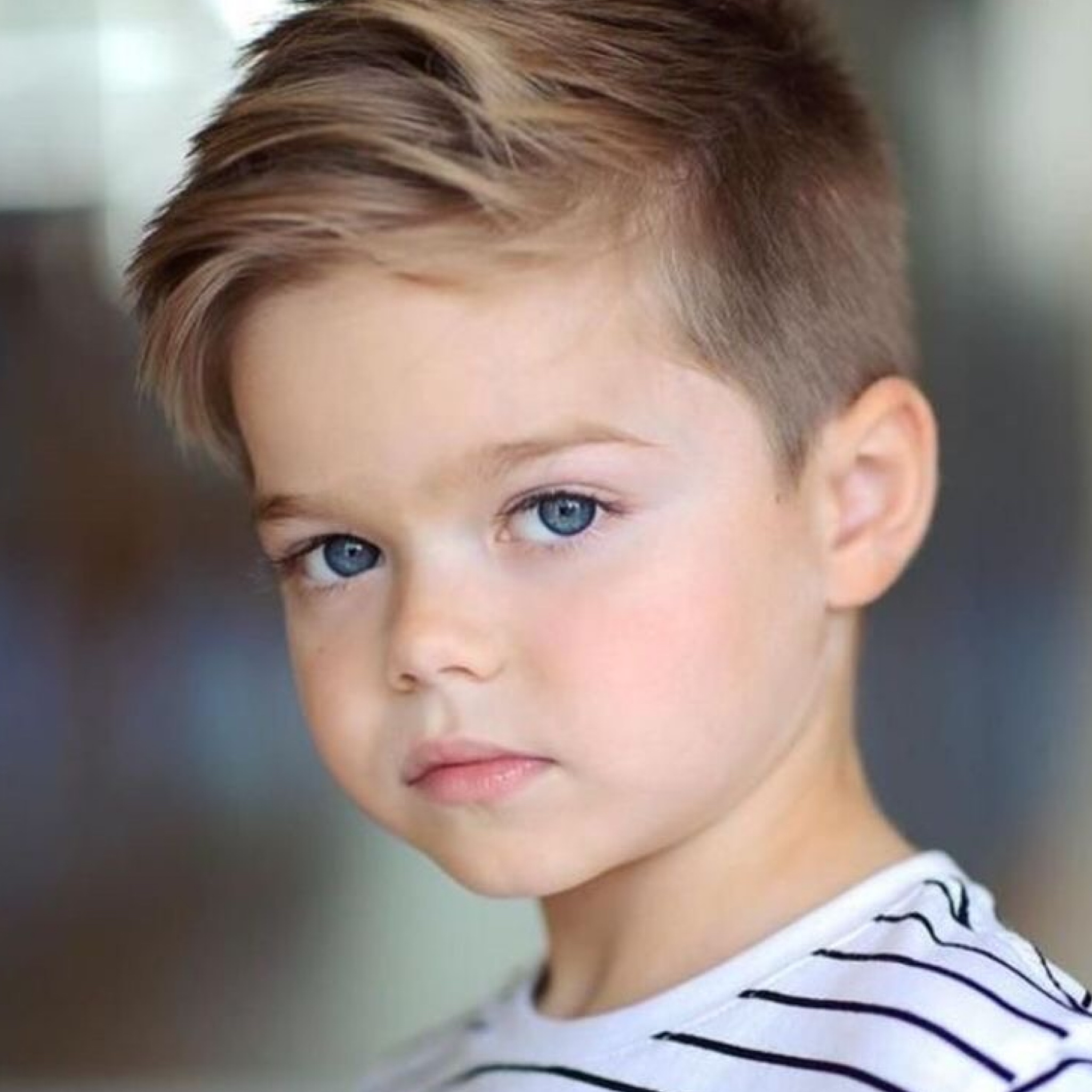corte infantil masculino na tesoura