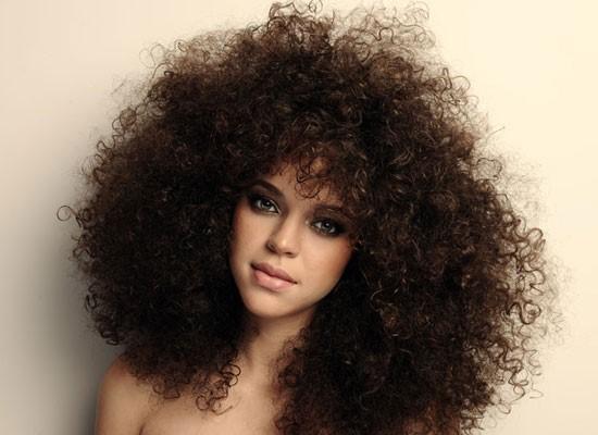 corte para cabelo volumoso