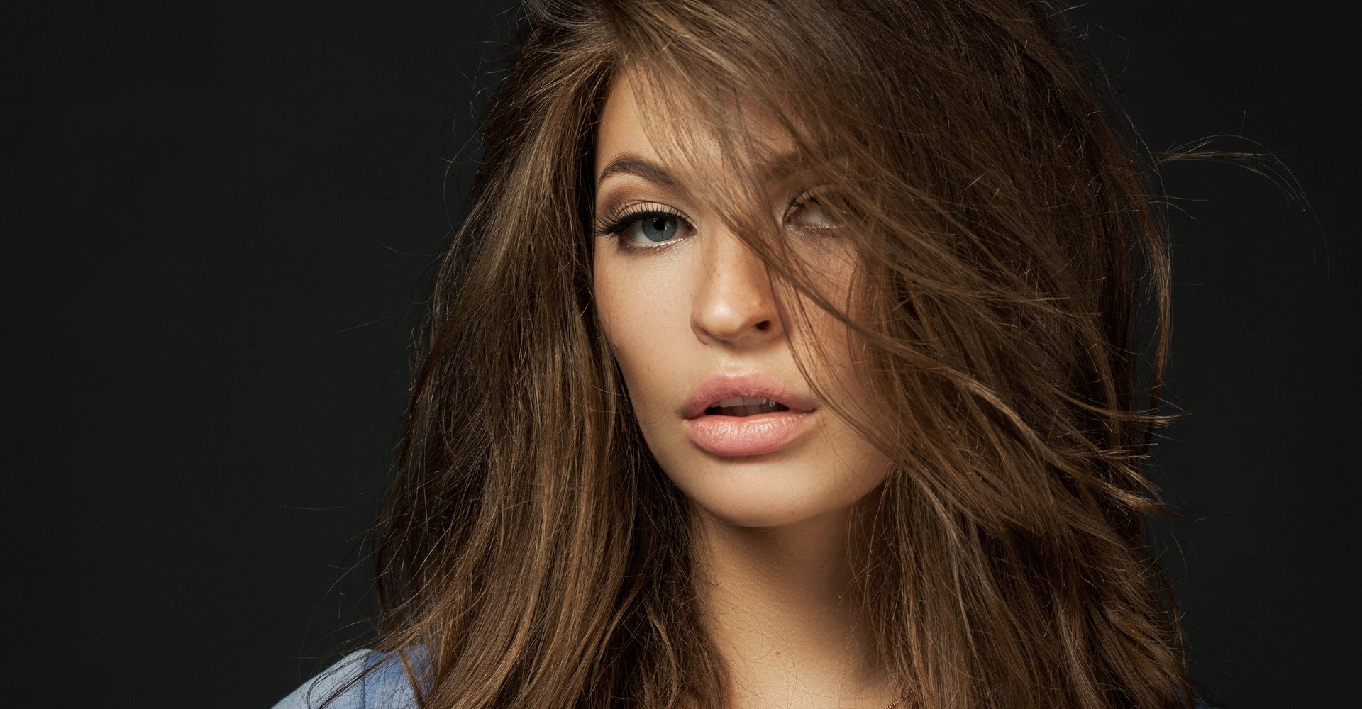 erros comuns ao cortar cabelo volumoso