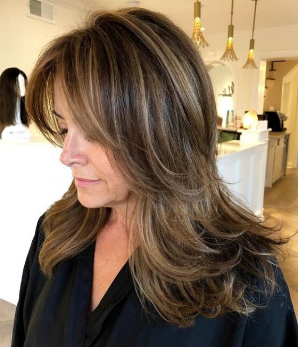 erros comuns ao cortar cabelo longo para movimento