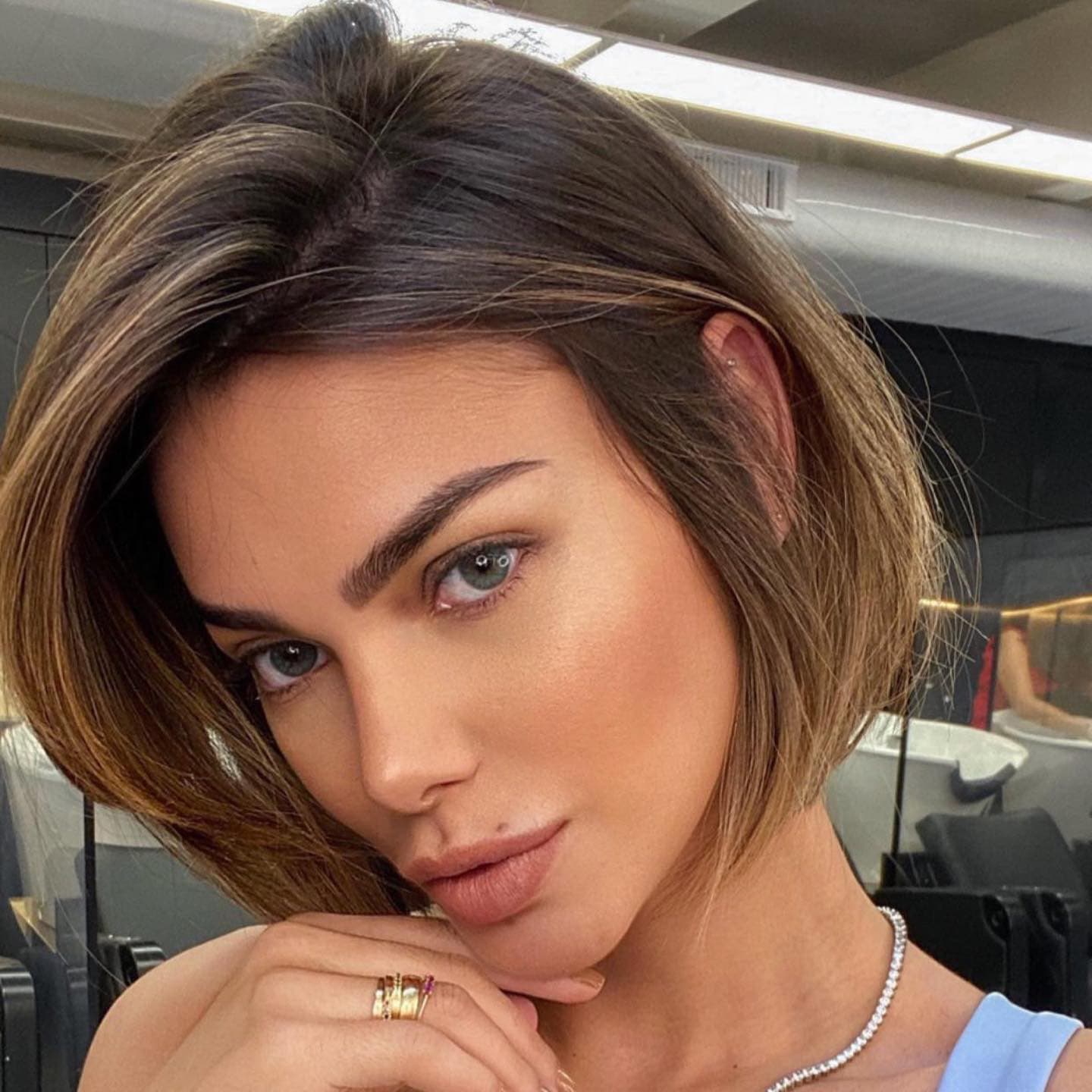 quanto custa um corte para reduzir volume cabelo curto