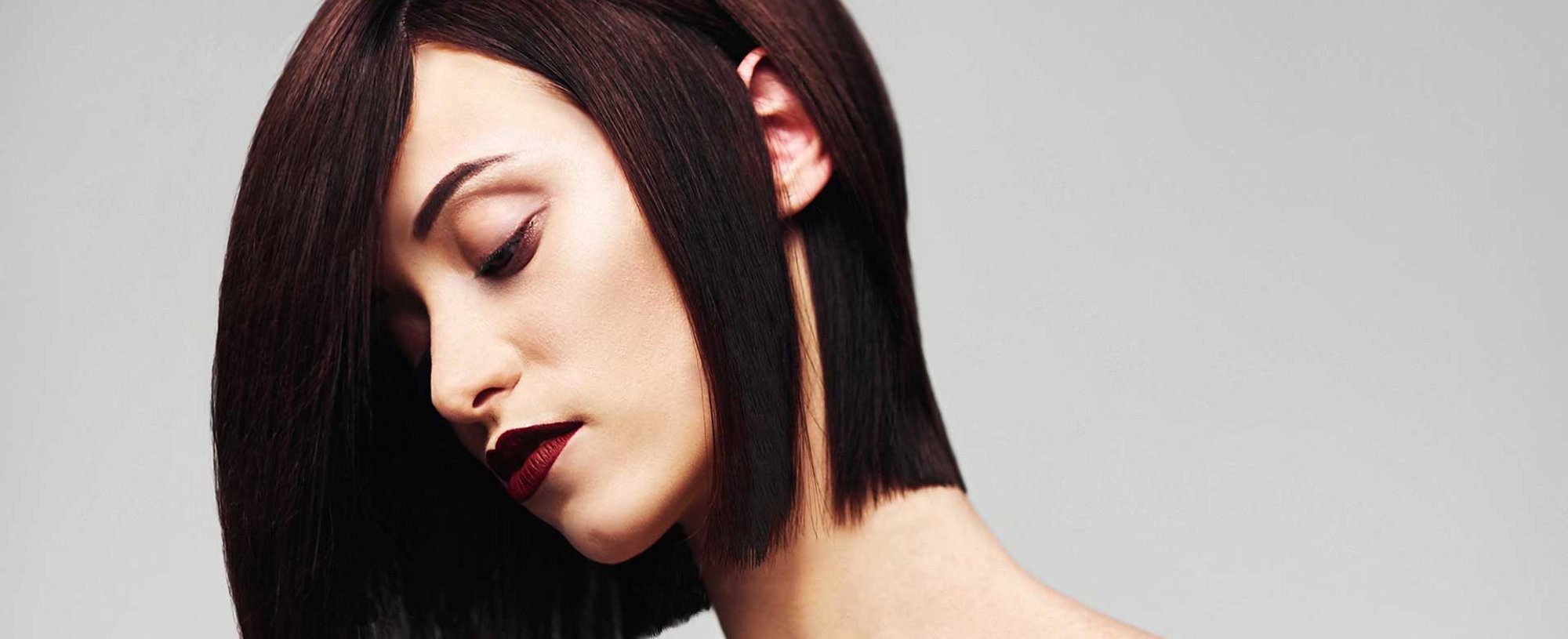 O Poder do Long Bob Assimétrico para Valorizar o Rosto Redondo