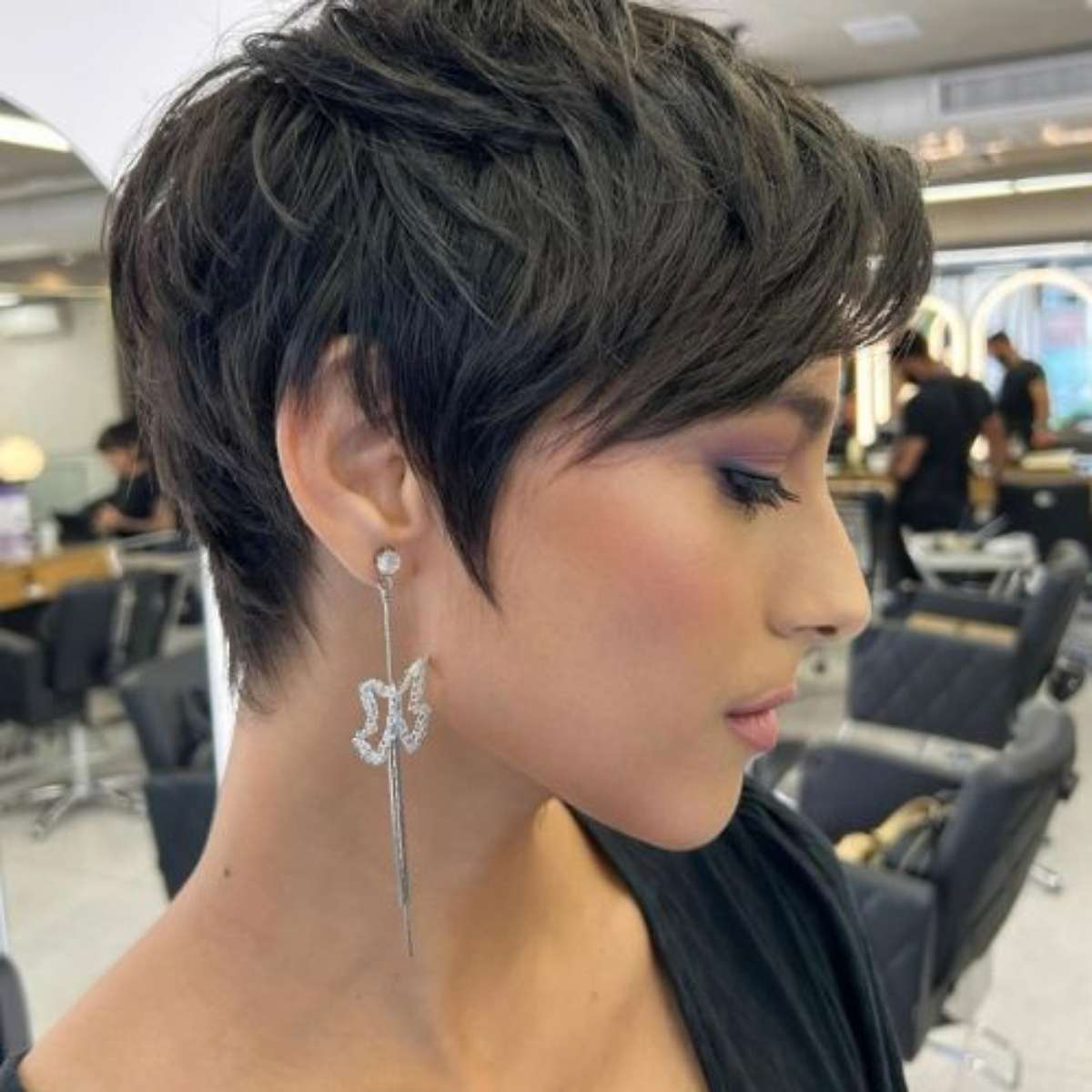 quanto custa um corte de cabelo liso feminino