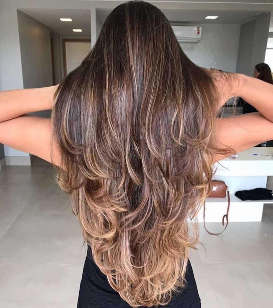 Cortes de cabelo longo que rejuvencem o visual